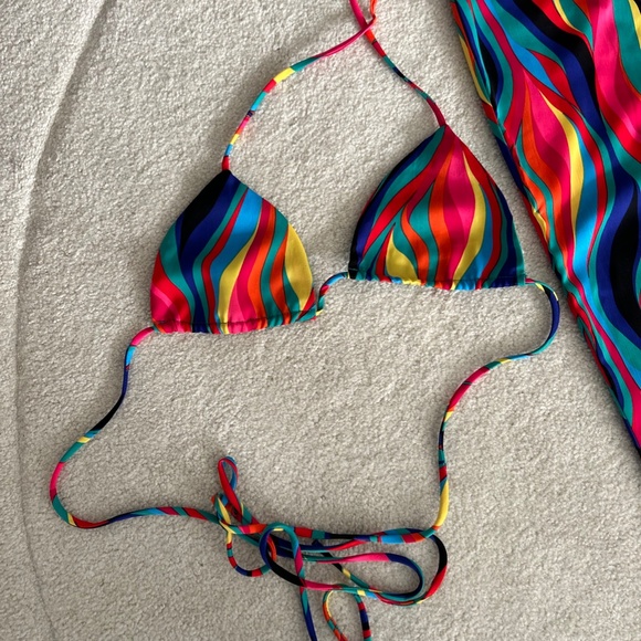 REVOLVE SUPERDOWN Party Outfit (two-piece set) - Picture 6 of 7